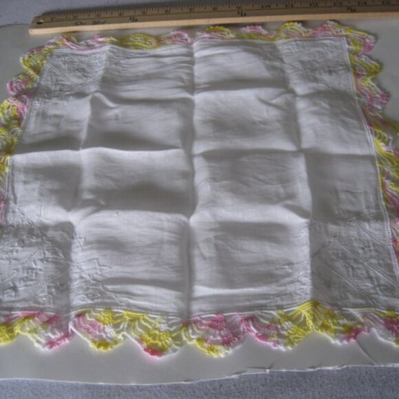 Lot of 7 Vintage Ladies Handkerchiefs Embroidered Crochet Edging Lace Silk Linen - Picture 8 of 16